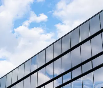 زجاج سيكوريت صناعي